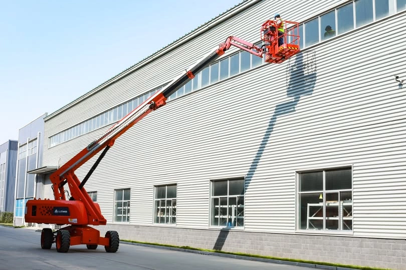65' Telescopic Boom Lift - Image 3